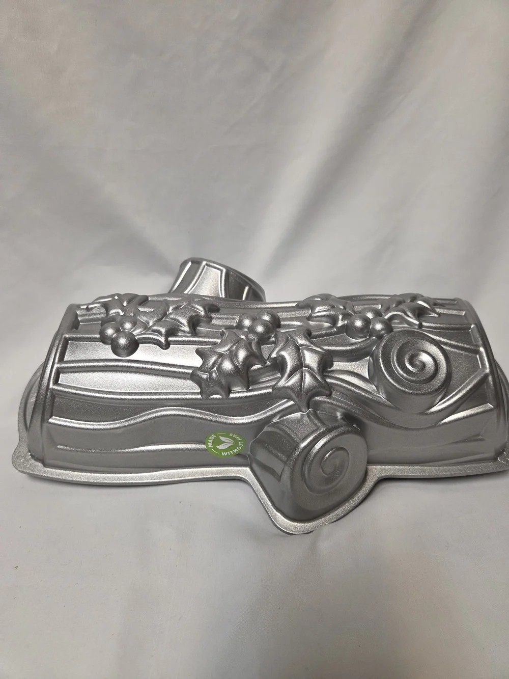 Nordic Ware Silver Holly Yule Log Cake Pan